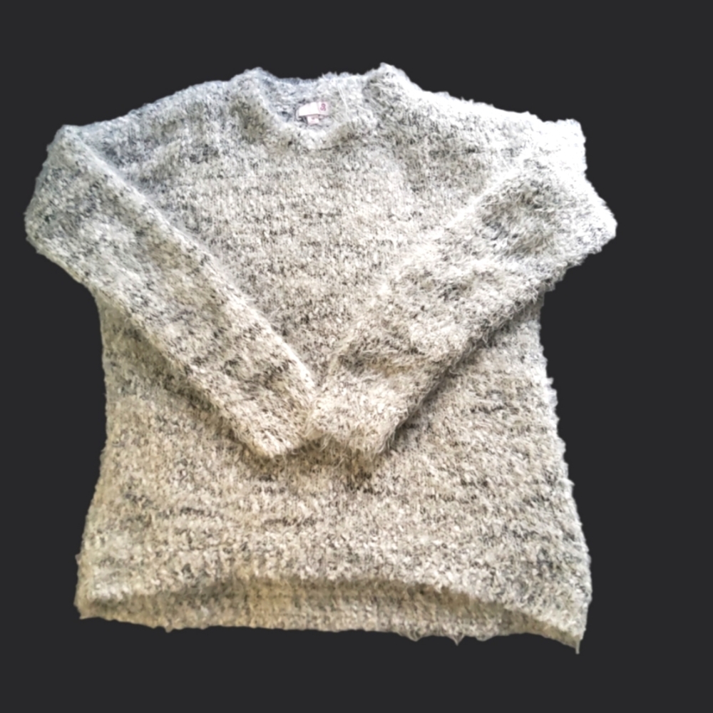 SO Women's Gray Fuzzy Eyelash Sweater